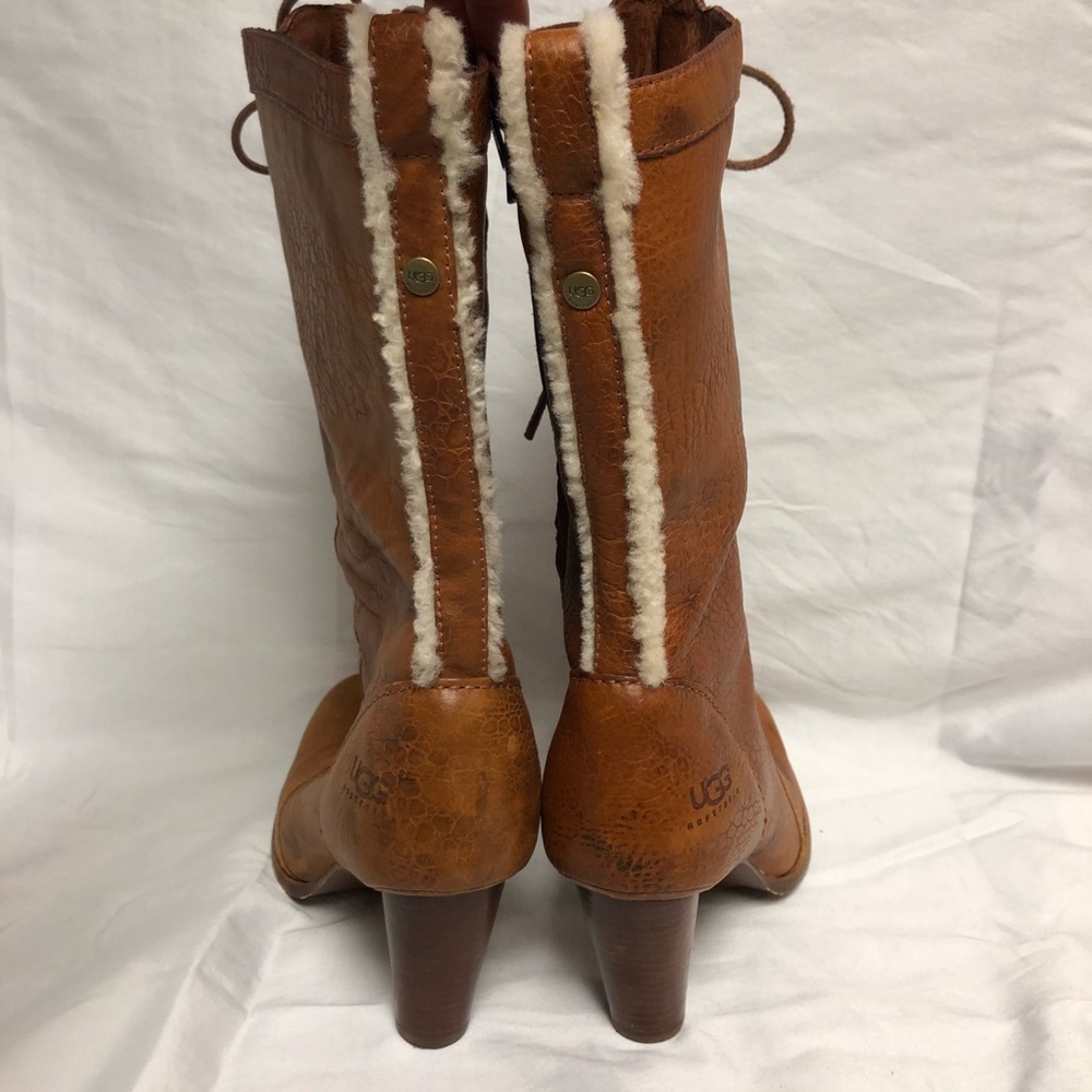UGG boots sz 7.5, excellent condition - Picture 4 of 8